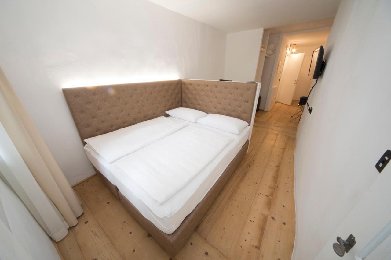 Sir Thomas Bed And More Bozen Exterior foto